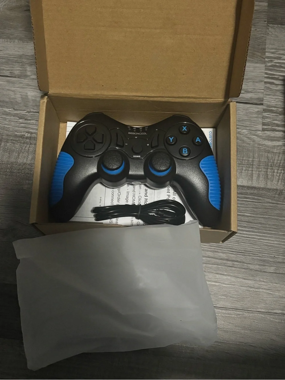 Black Gaming Controller Accessory - Compact Design